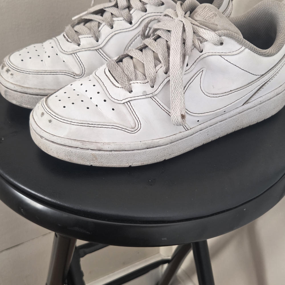 Nike Kids Sneakers - White and Gray